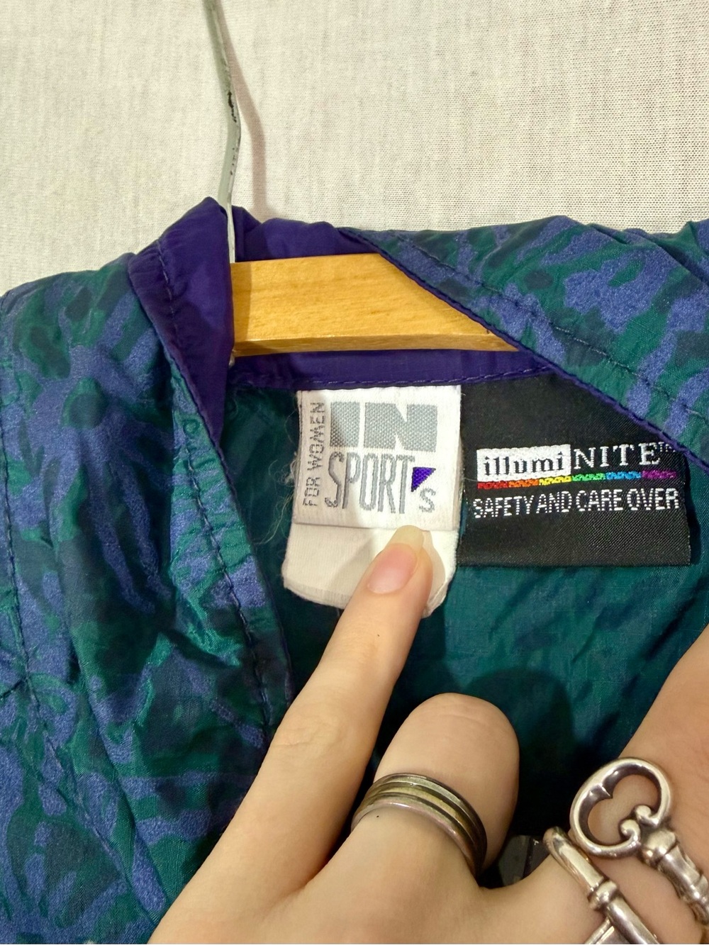 Vintage 90’s In Sport illumi-nite S Blue-Green reflective Windbreaker Jacket - Picture 5 of 7